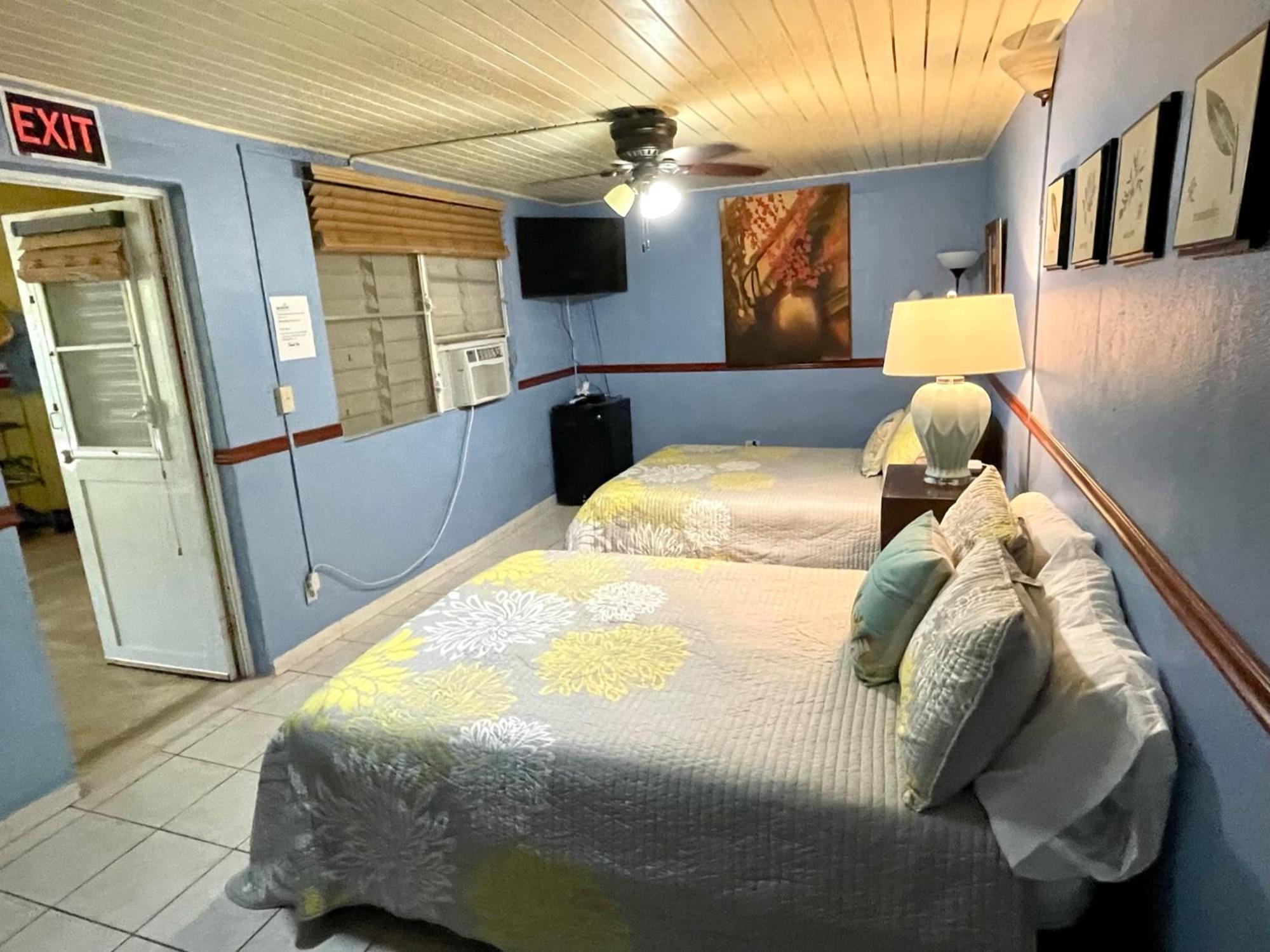 Esperanza Inn Guesthouse (Adults Only) В'єкес Номер фото